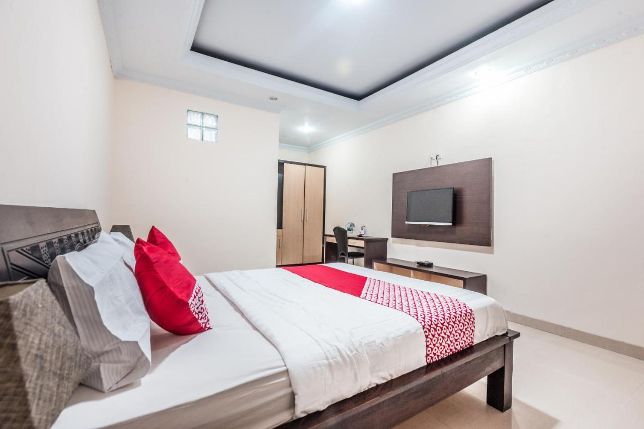 Oyo 1667 Wisma Lux Barkah Jakarta Zimmer foto
